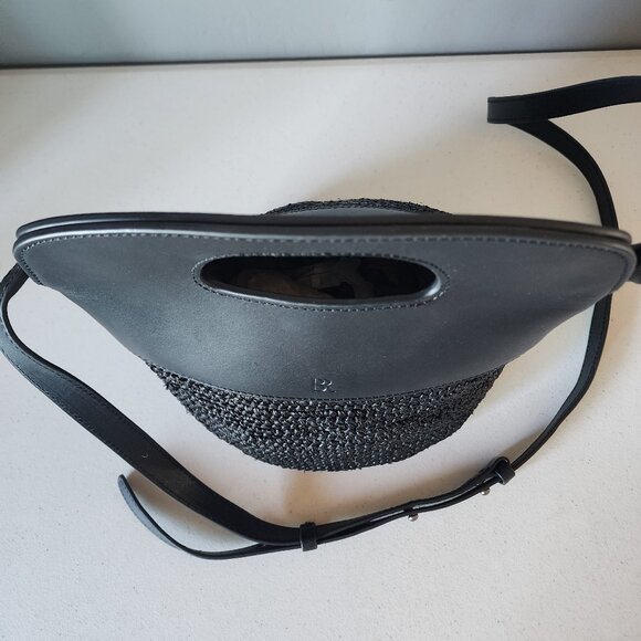 Banana Republic Bucket/Crossbody "LIKE NEW" - Picture 12 of 16